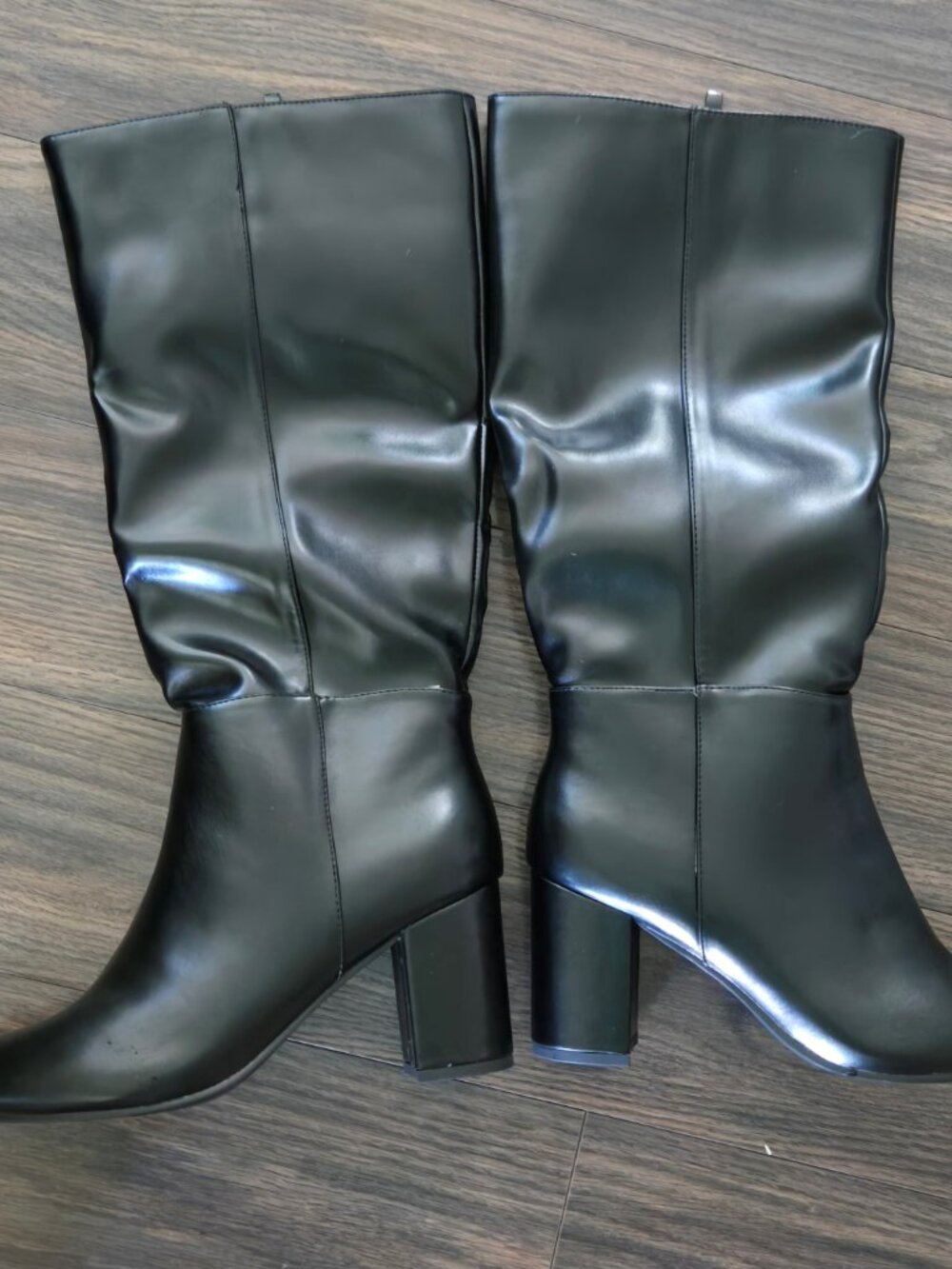 Classic Style Women's Black Polyurethane Chunky Heel Boots NWOT/SIZE 8.5 - Picture 3 of 5